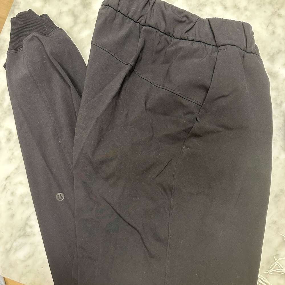 Lululemon ladies black joggers